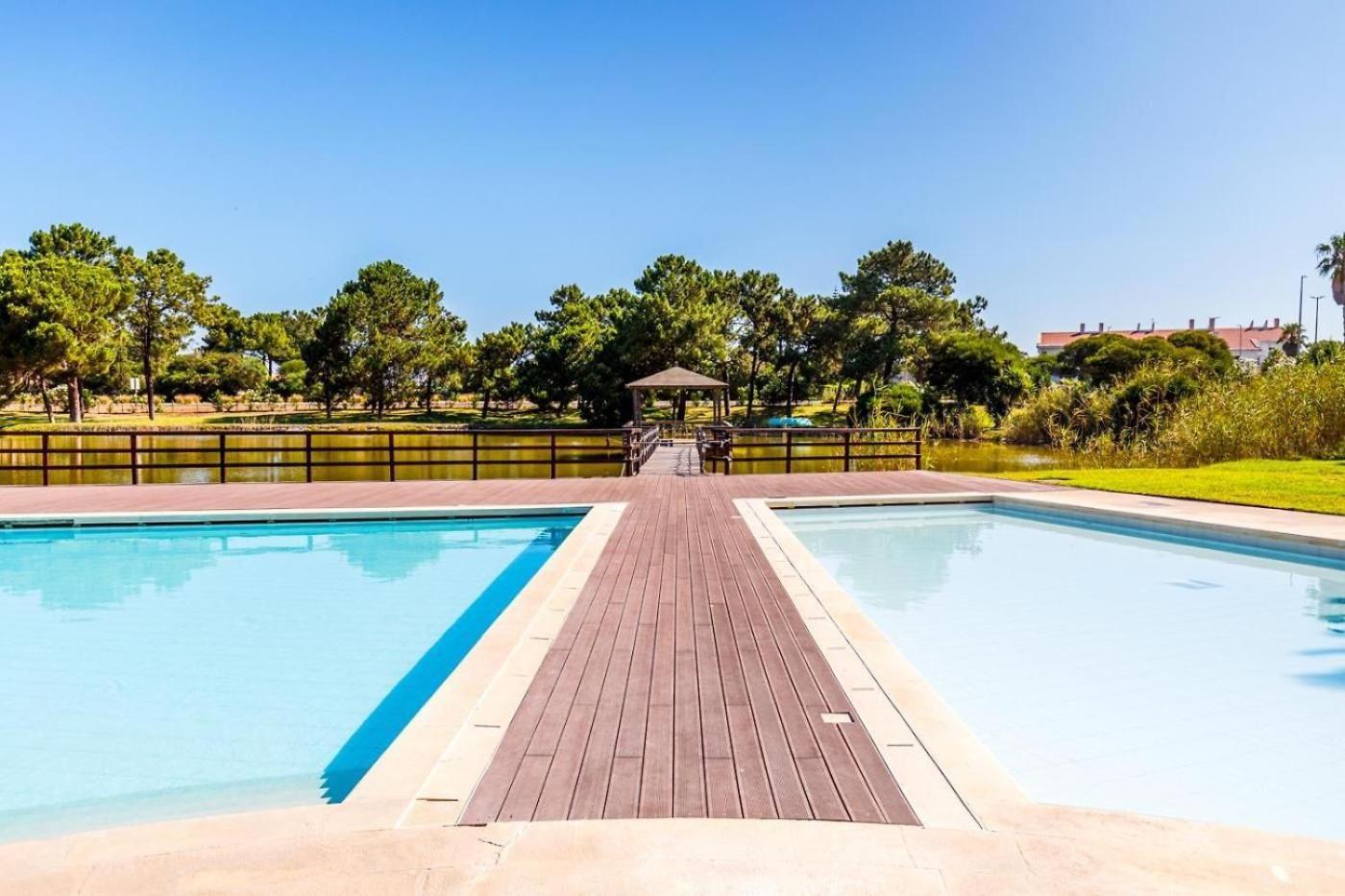 Private Lake Condo Apartment - Troia Exteriér fotografie